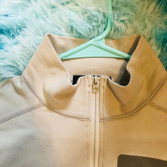 ARC’TERYX size large - Picture 4 of 5